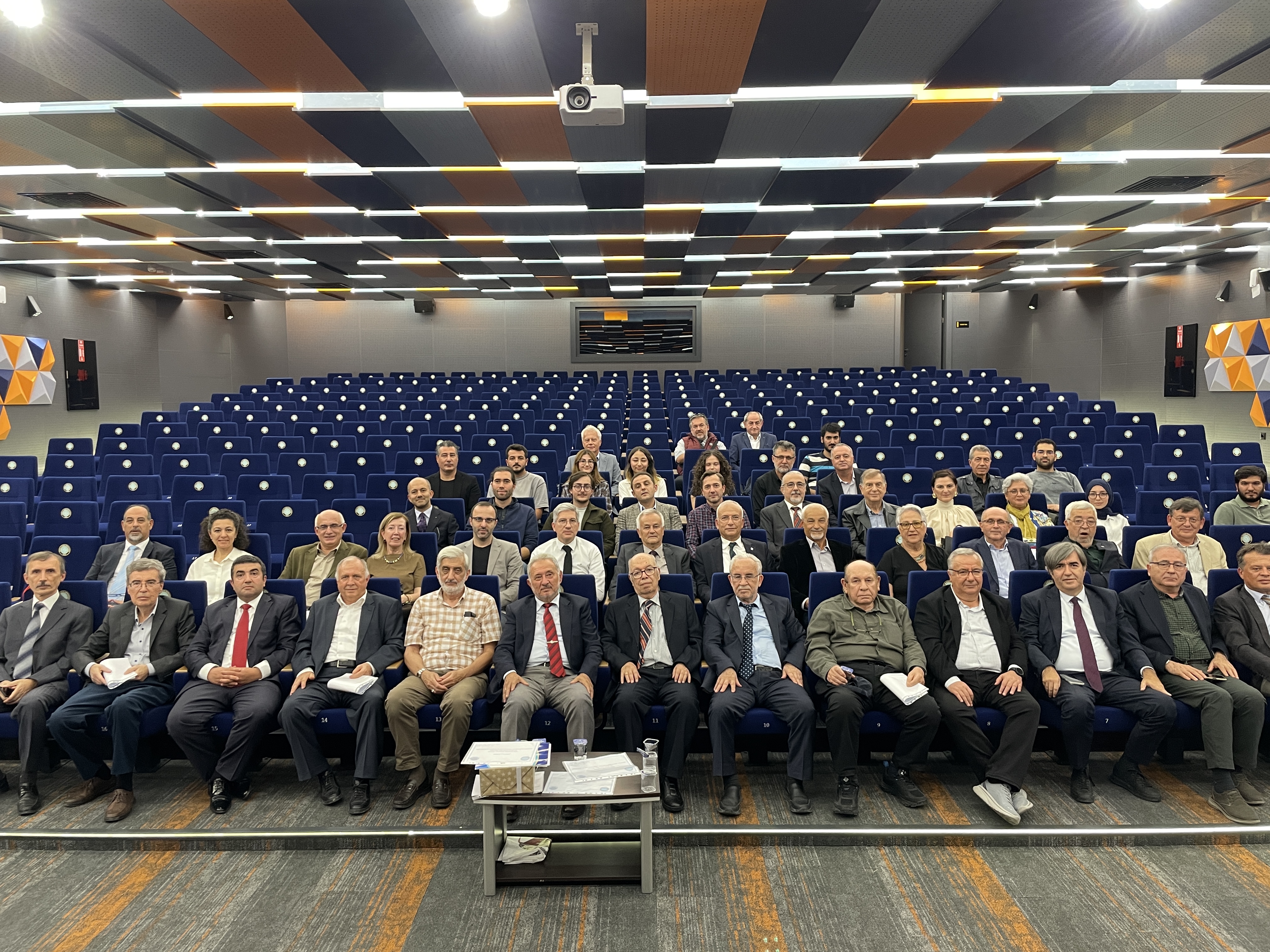 Makine Mühendisliği Bölümümüzün 50. Kuruluş Yıl Dönümü Seminer Etkinliği Gerçekleştirildi